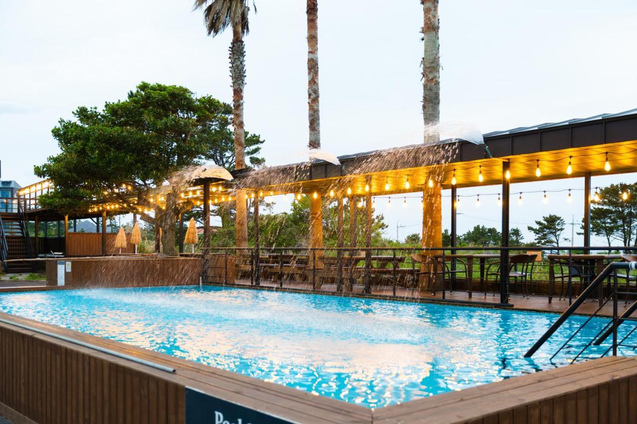 Benikea Hotel Jeju Bagian luar foto