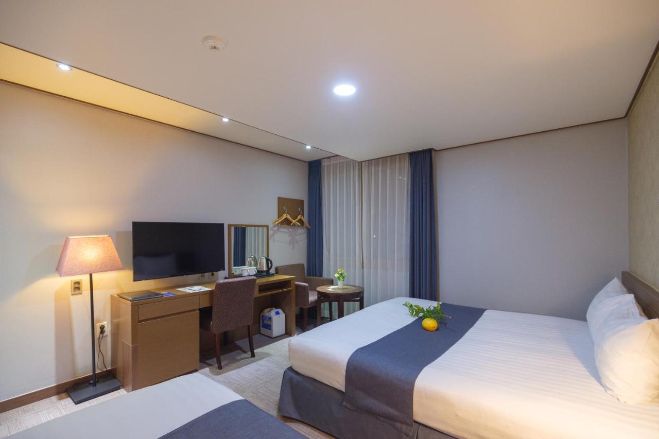 Benikea Hotel Jeju Bagian luar foto