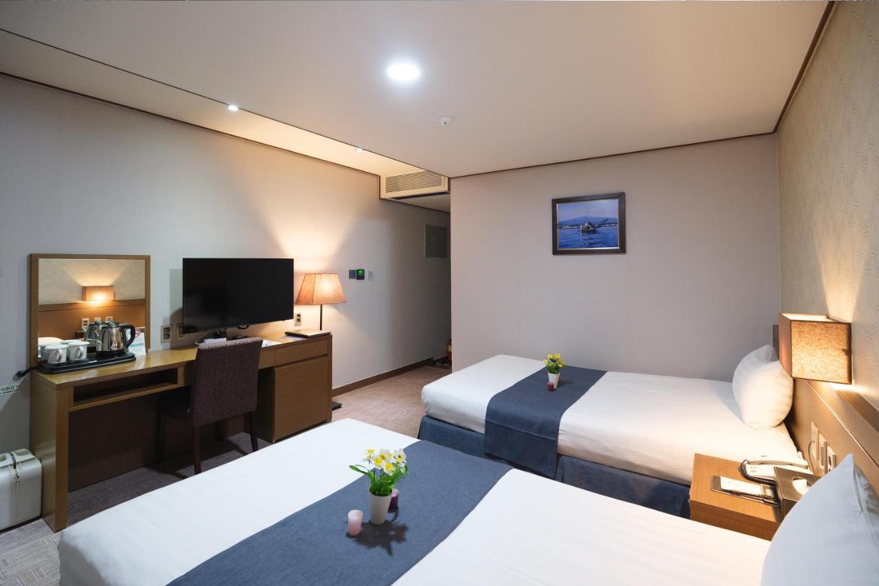 Benikea Hotel Jeju Bagian luar foto